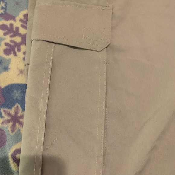 MEMBER'S PROPERTY MENS SHORTS - Picture 7 of 8